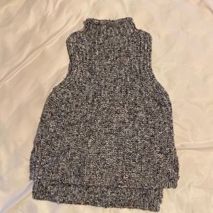 Moth sleeveless sweater